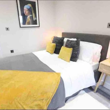 Entire Apartment / Nec / Resorts World / Birmingham Airport Sheldon  Ngoại thất bức ảnh
