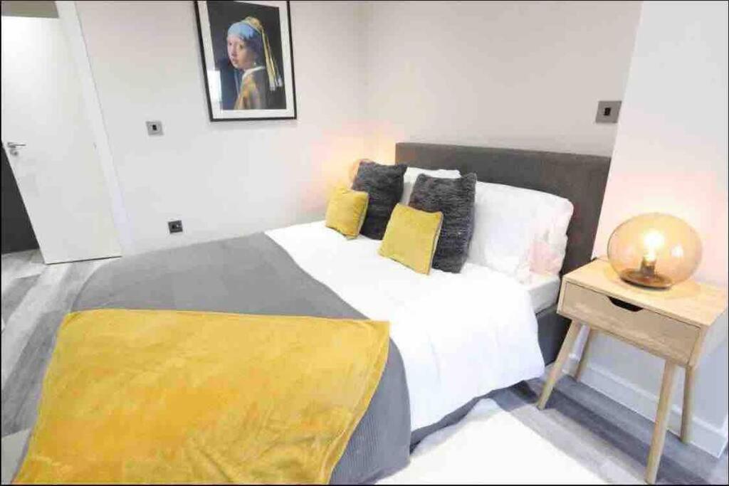 Entire Apartment / Nec / Resorts World / Birmingham Airport Sheldon  Ngoại thất bức ảnh